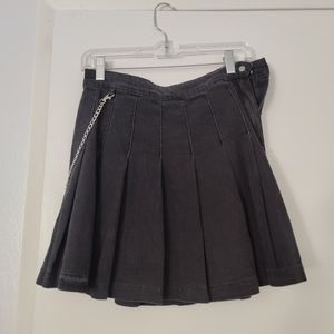 Denim pleated chain skirt